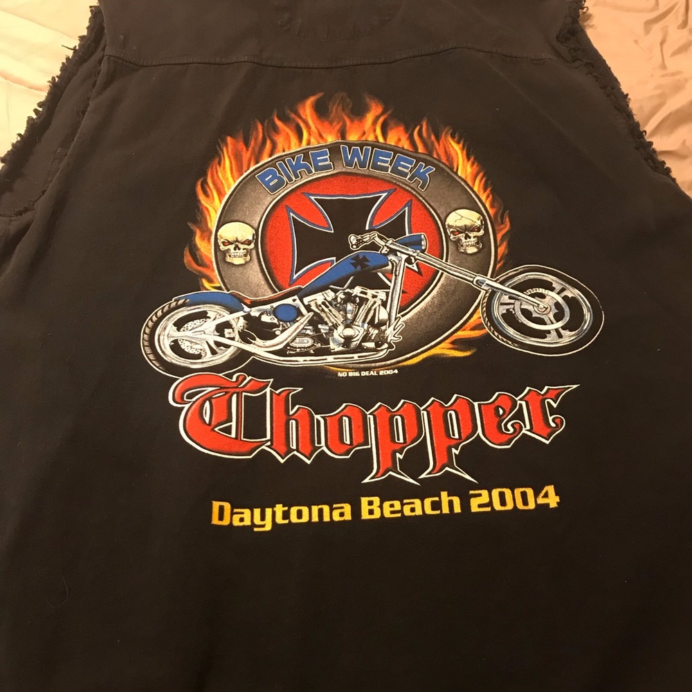 Men’s cutoff Harley Davidson shirt